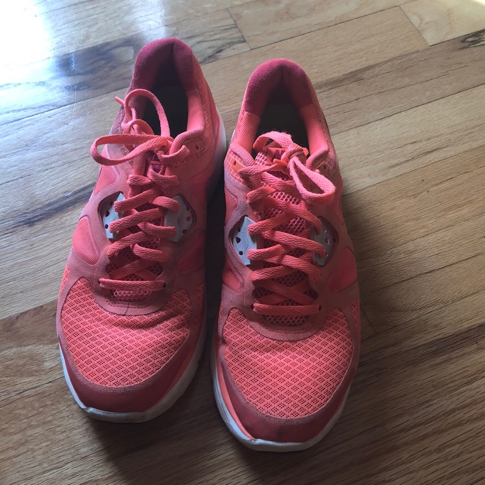 Neon Orange Nike LunarGlide 3